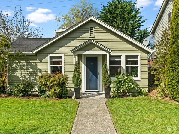 9721 Fremont Avenue N, Seattle, WA 98103