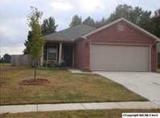 142 Bermuda Lakes Dr, Meridianville, AL 35759