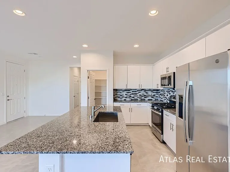 4048 N Atoll Reefs St — Photo 6