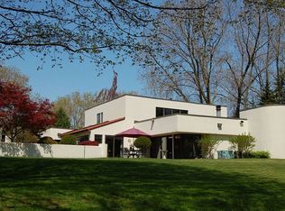 15 Red Wing Ln, Racine, WI 53402