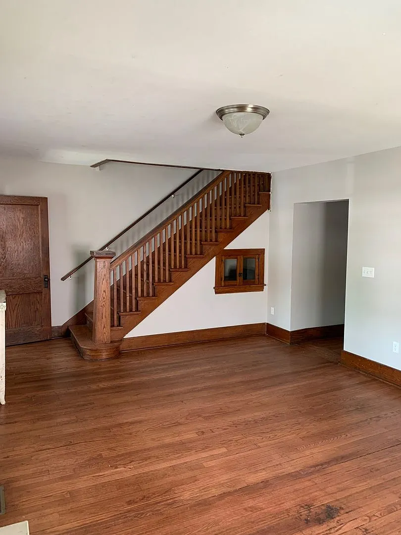 227 Sheldon Ave — Photo 4