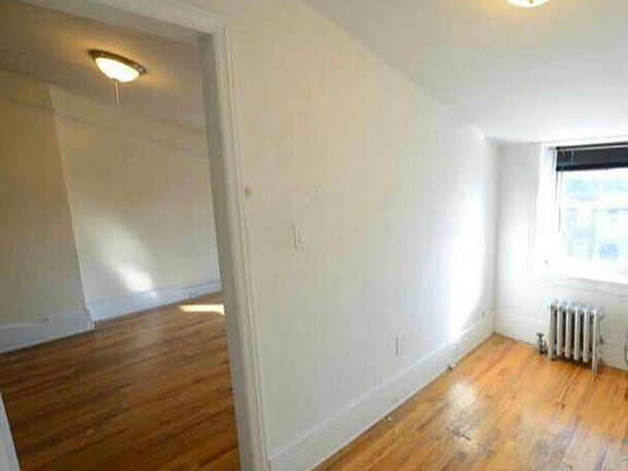 3rd image of 335 Hancock St #4B