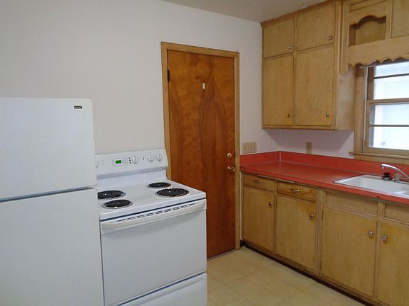 3rd image of 1040 S 40th St #2