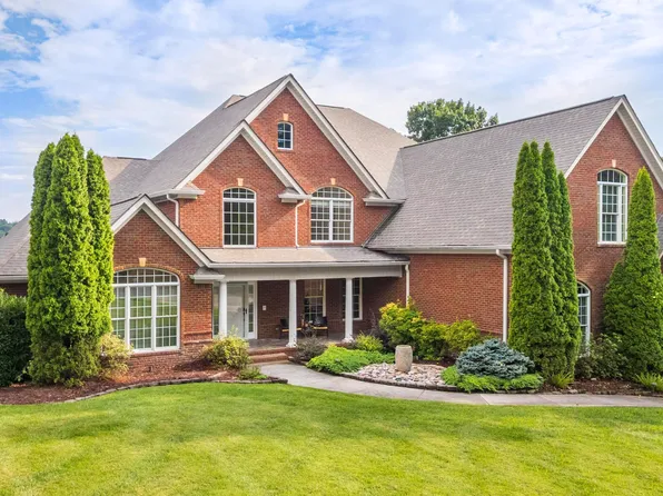 12004 Oak Cove Ln, Soddy Daisy, TN 37379