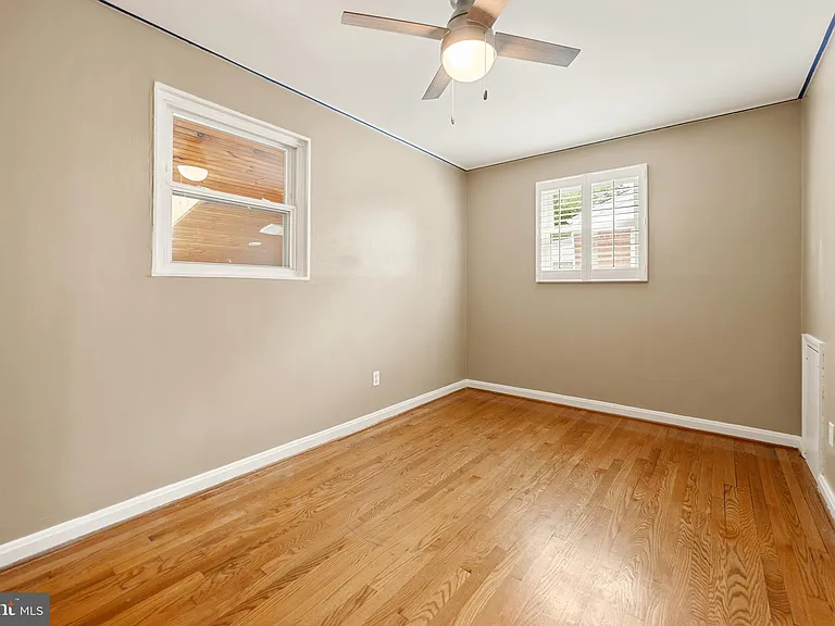 11809 Timber Ln — Photo 10