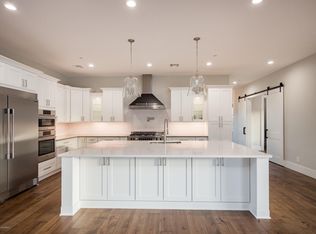 13029 S Warpaint Dr, Phoenix, AZ 85044