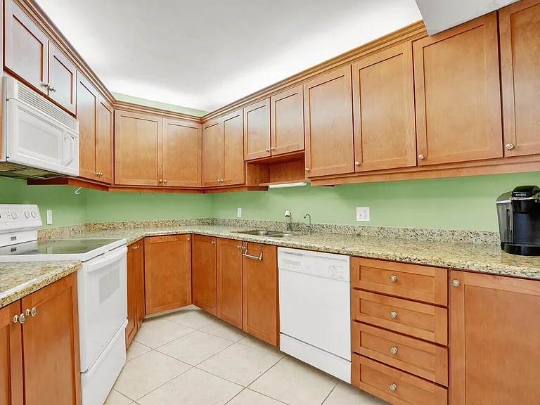 5420 N Ocean Dr #1803 — Photo 23