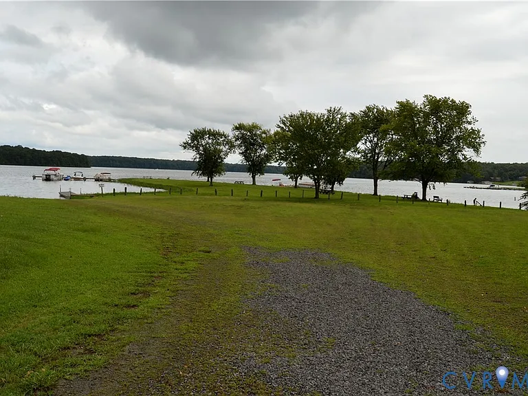 6009 Noranda Dr — Photo 11