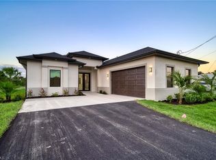 3771 24th Ave NE, Naples, FL 34120