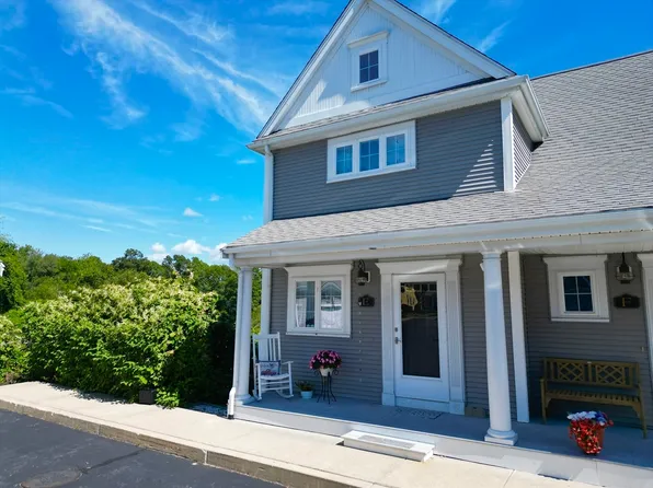 425 Main St APT E, Wareham, MA 02571