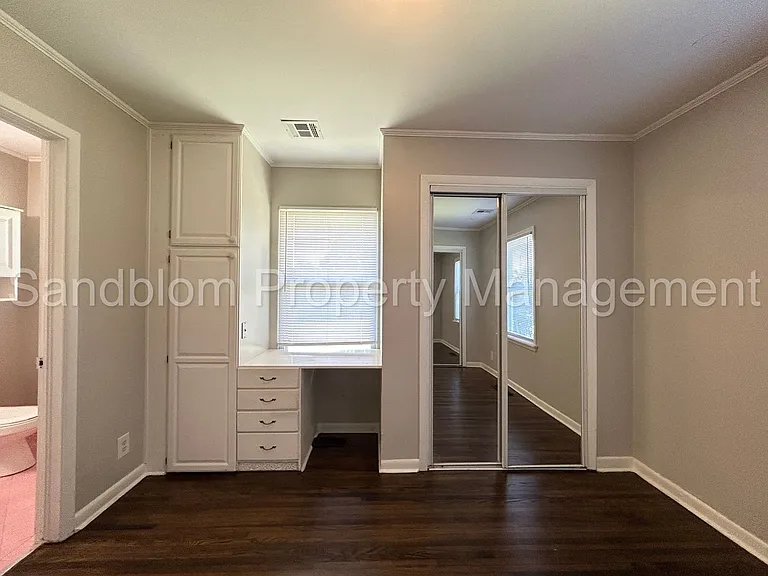 4520 E 21st Pl — Photo 18