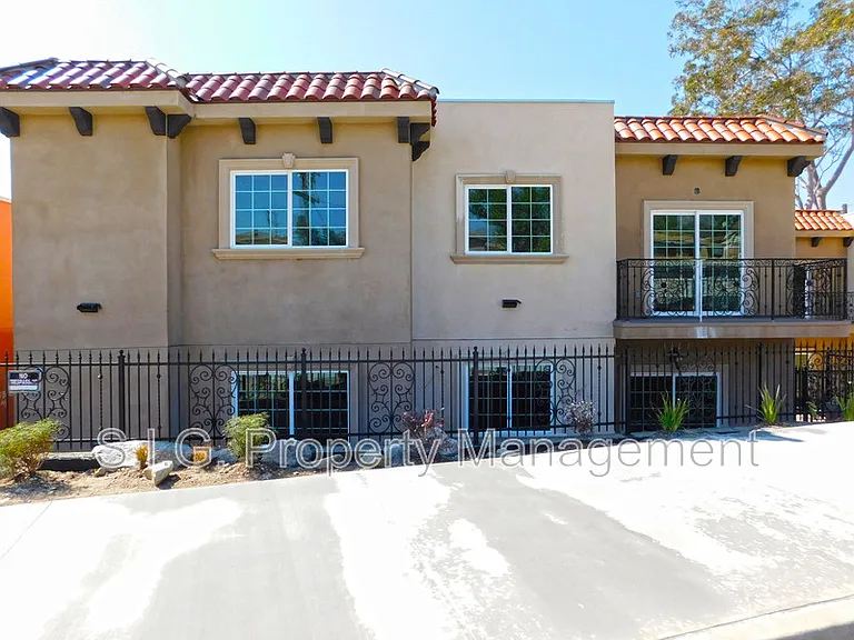 10215 Tujunga Canyon Blvd #106 — Photo 10