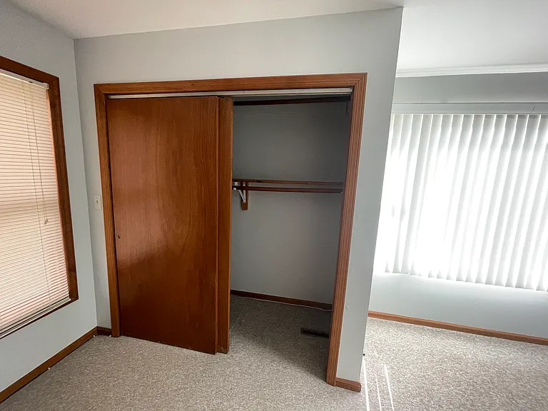 77 Goldfinch Ln — Photo 10