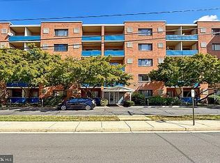 1931 N Cleveland St APT 607, Arlington, VA 22201