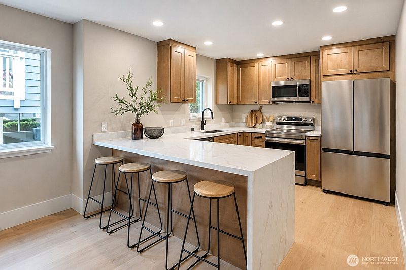 4th image of 3648 Francis Avenue N #B