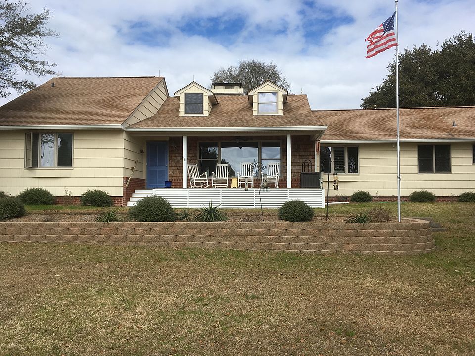 1st image of 4906 Holly Ln
