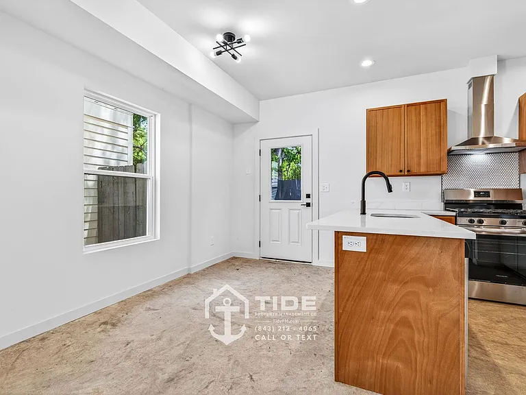 5810 Knight St — Photo 9