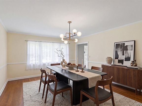 4th image of 25 Brookfield Road