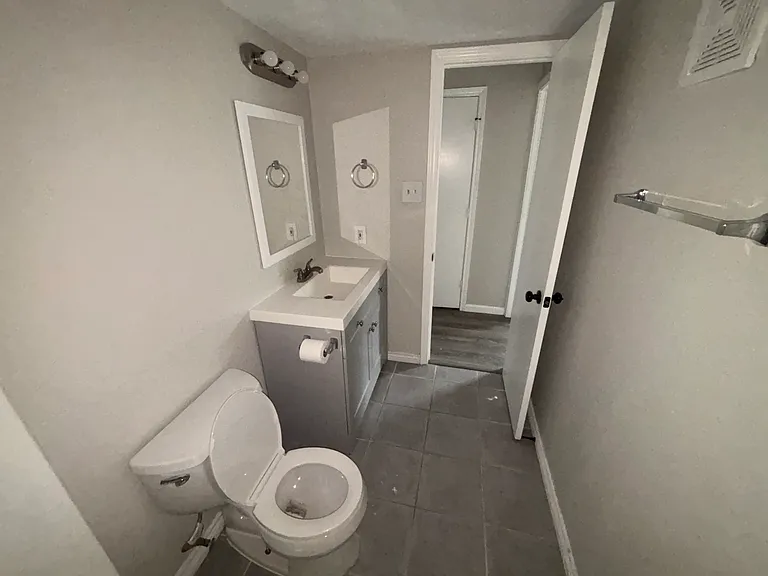 5905 Lewis St #302 — Photo 5