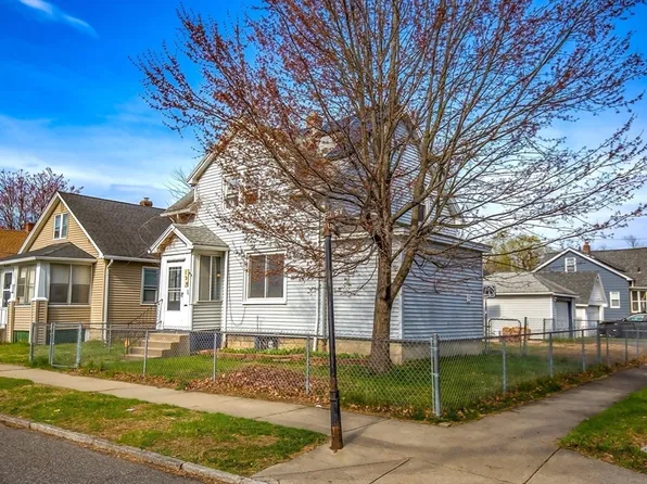 138 Wilber St, Springfield, MA 01104