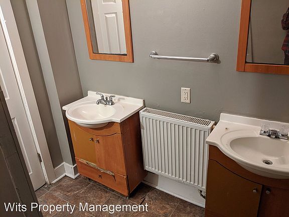 4th image of 1165 Bush Ave #1
