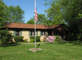 100 S Sunset Cir, Hopkinsville, KY 42240