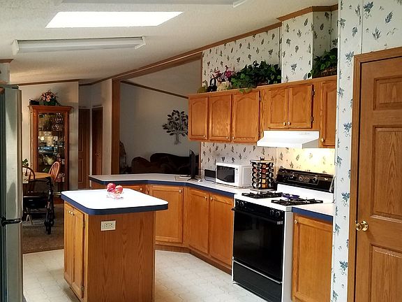 2nd image of 745 E Mesa Ct
