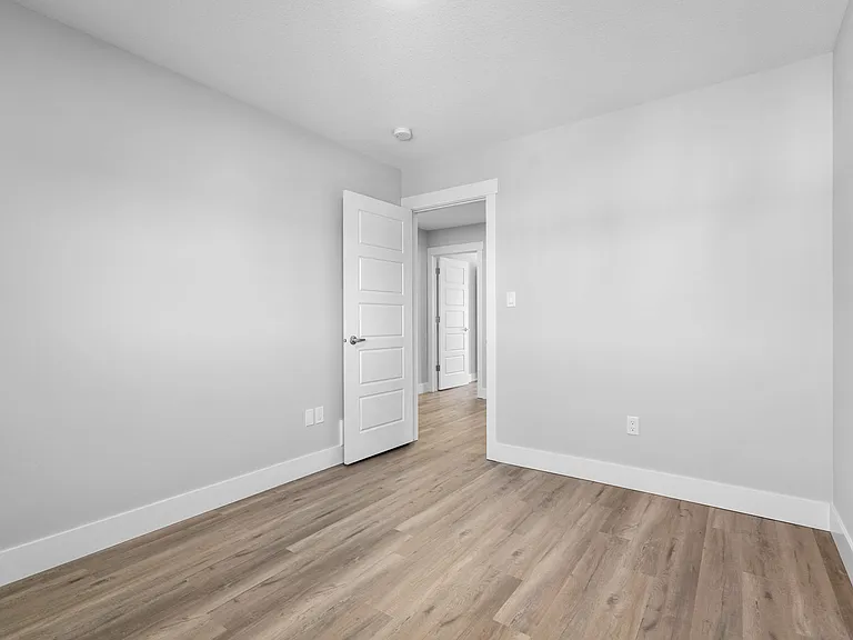 900 Saint Andrews Ln — Photo 14