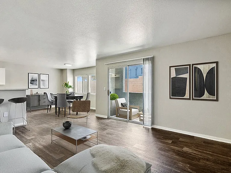 Loma Vista — Photo 2