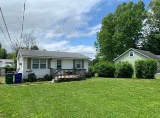 1215 Orchard St, Christiansburg, VA 24073