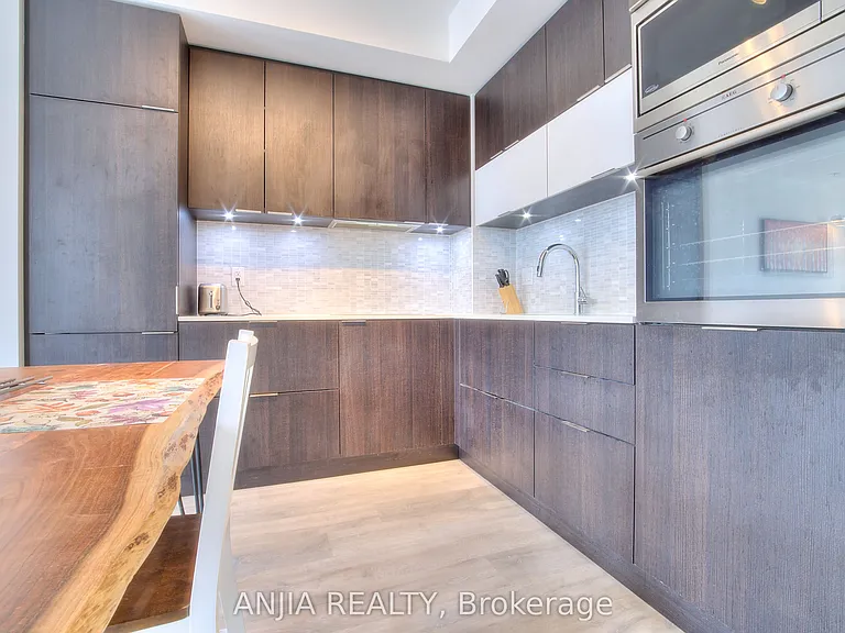 318 Richmond St W #3106 — Photo 15