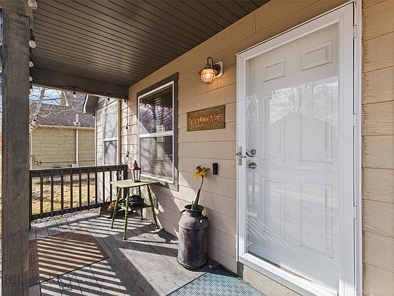2nd image of 498 Woodman Dr