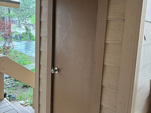 3rd image of 3252 Chateau Rd #2