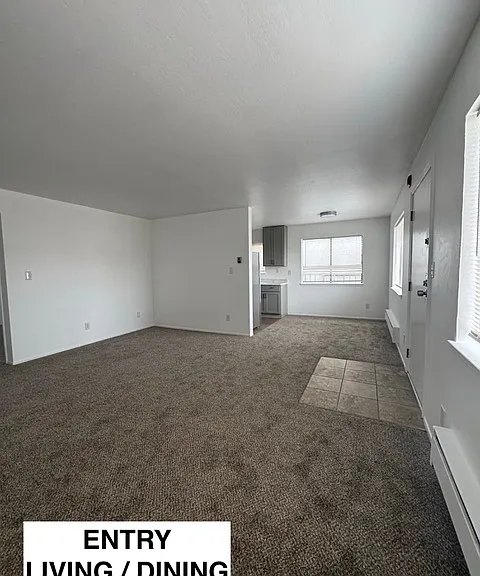 1052 Grand Ave #7 — Photo 4