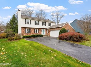 33 Placid Ln, Glenmont, NY 12077