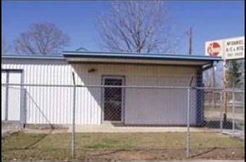 1st image of 915 N San Jacinto Ave