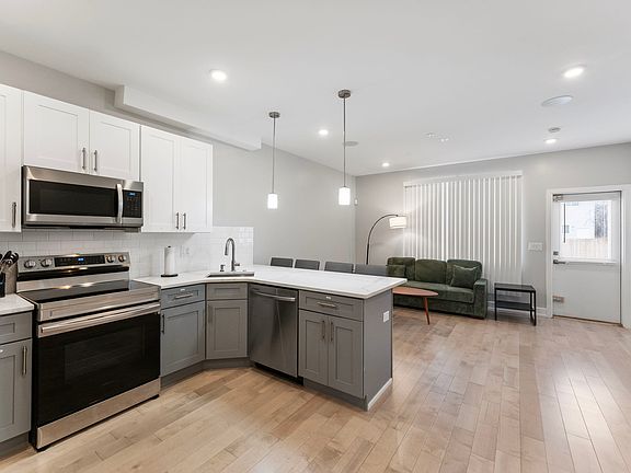 4th image of 2039 N Randolph St Unit A