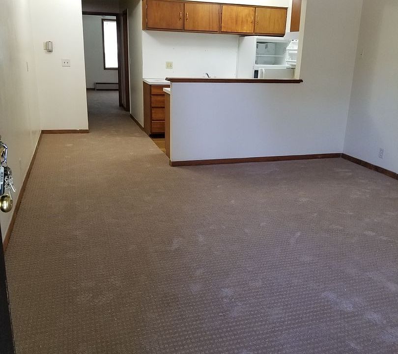 1st image of 4817-4841 Holmes St #218
