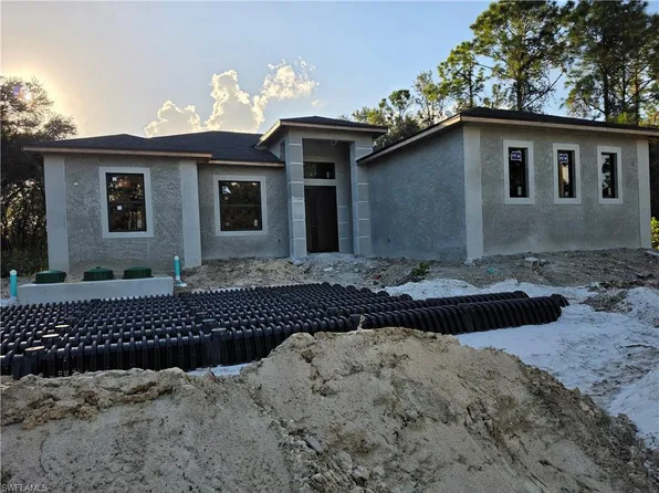 1519 Calvin AVE, LEHIGH ACRES, FL 33972