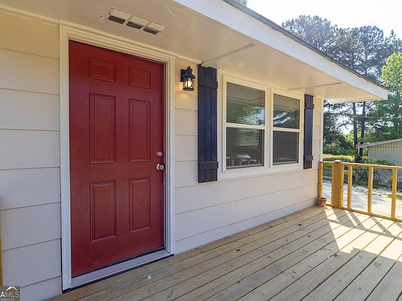 5th image of 156 Churchwell Rd