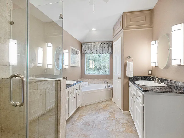 150 W Bristol Oak Cir — Photo 28