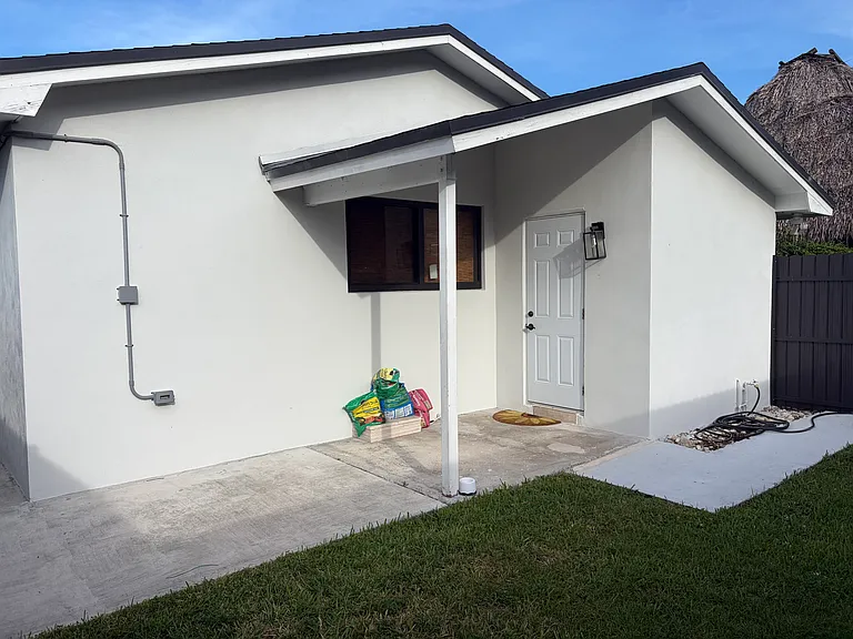 13650 SW 107th Ave — Photo 11