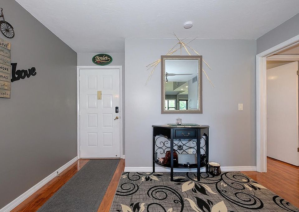 1st image of 5665 Trailwinds Dr APT 625