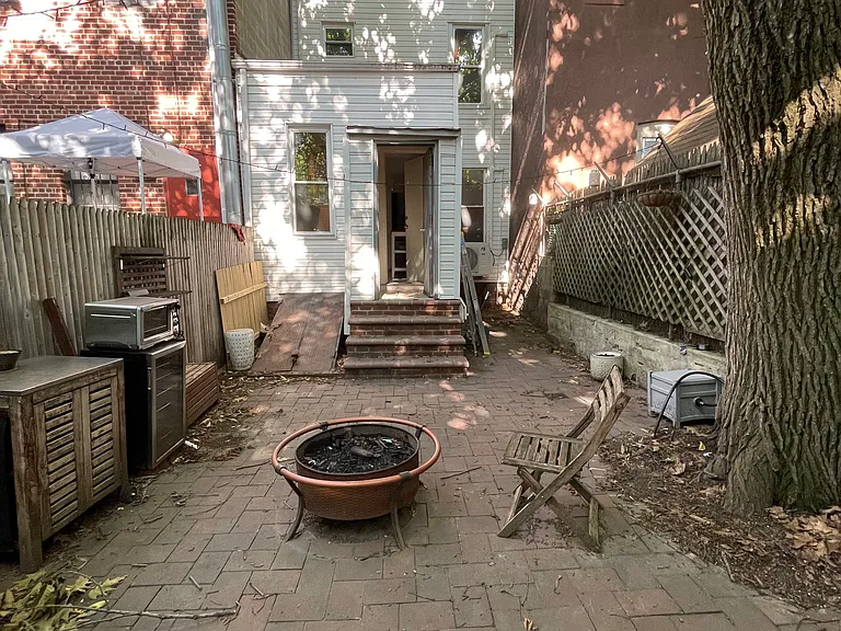 1281 Union Ave — Photo 37