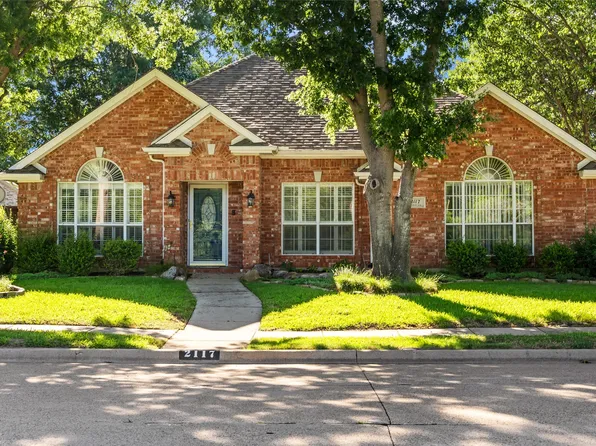 2117 Country Club Dr, Plano, TX 75074