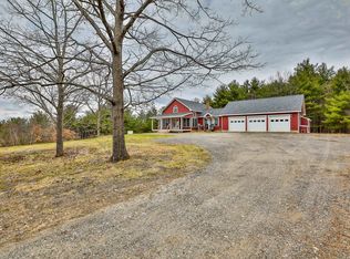 1042 Montalona Rd, Dunbarton, NH 03046