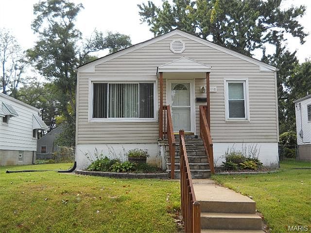 1st image of 5916 Victoria Ave