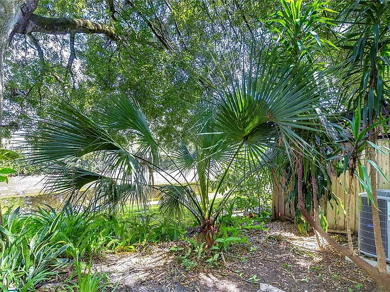 13937 Fletchers Mill Dr — Photo 40