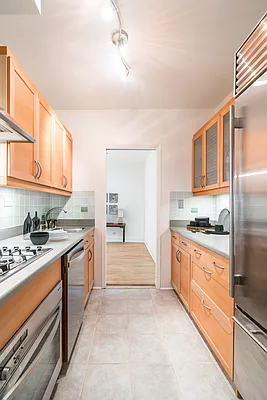 Sold by Compass | media 5