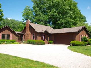 2609 Dodd Rd, Willoughby Hills, OH 44094
